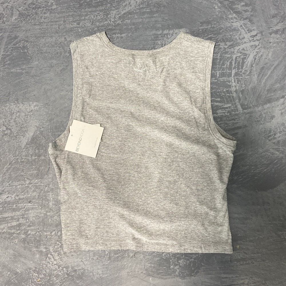 Beyond Yoga Tank - Picture 2 of 4